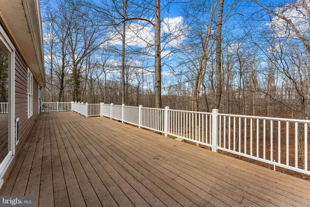 584 S POES RD, Amissville, VA 20106