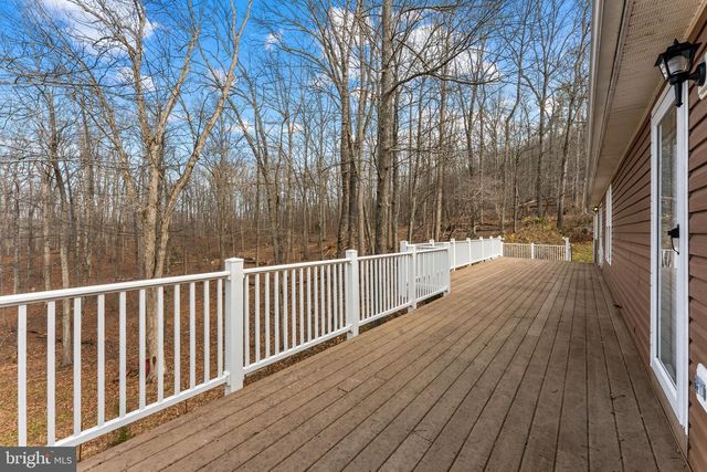 584 S POES RD, Amissville, VA 20106