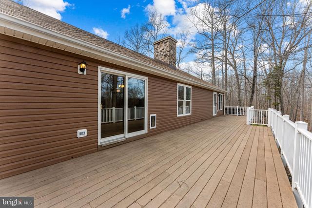 584 S POES RD, Amissville, VA 20106