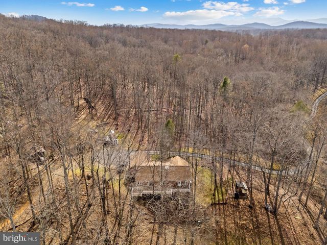 584 S POES RD, Amissville, VA 20106