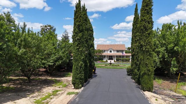 1415 St Francis Ave, Modesto, CA 95356