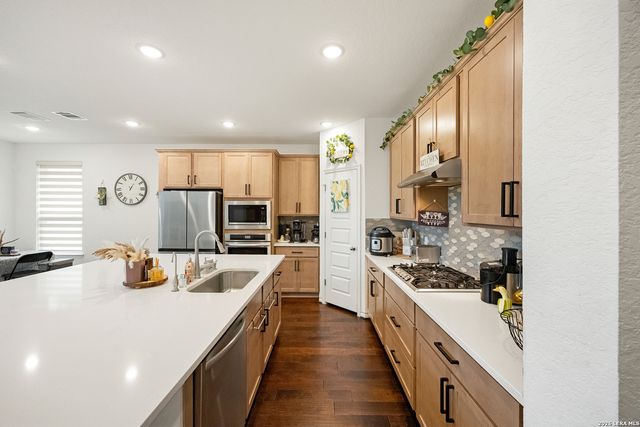 1620 Buckner, San Antonio, TX 78253