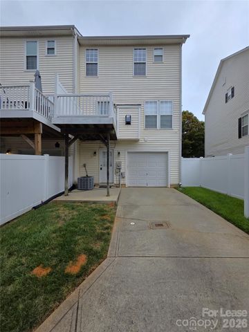 14536 Reese Boulevard, Huntersville, NC 28078