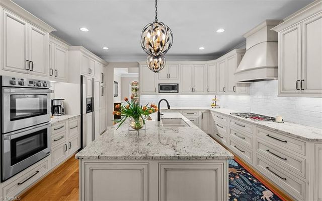 8308 Linville Oaks Drive, Oak Ridge, NC 27310