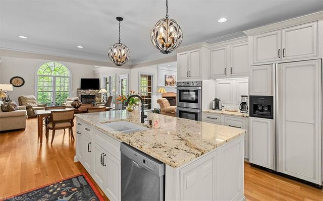 8308 Linville Oaks Drive, Oak Ridge, NC 27310
