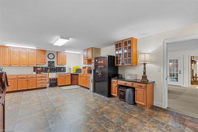 8308 Linville Oaks Drive, Oak Ridge, NC 27310