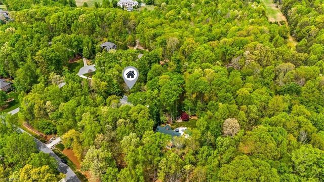8308 Linville Oaks Drive, Oak Ridge, NC 27310