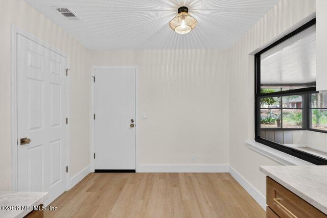 12128 HIDDEN HILLS Drive S, Jacksonville, FL 32225