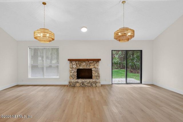 12128 HIDDEN HILLS Drive S, Jacksonville, FL 32225