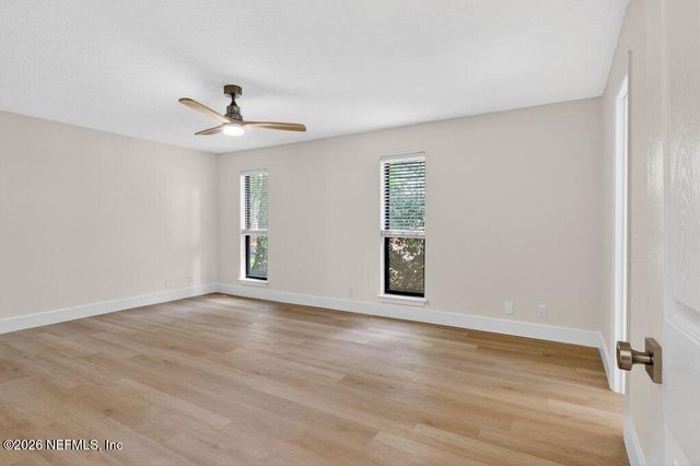 12128 HIDDEN HILLS Drive S, Jacksonville, FL 32225