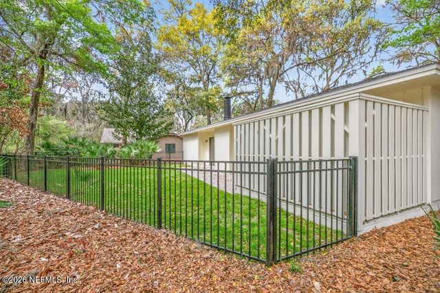 12128 HIDDEN HILLS Drive S, Jacksonville, FL 32225