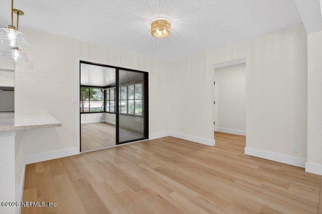 12128 HIDDEN HILLS Drive S, Jacksonville, FL 32225