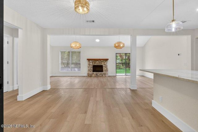 12128 HIDDEN HILLS Drive S, Jacksonville, FL 32225