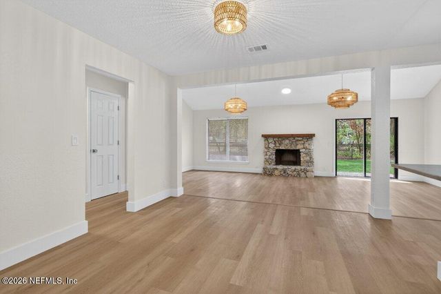 12128 HIDDEN HILLS Drive S, Jacksonville, FL 32225