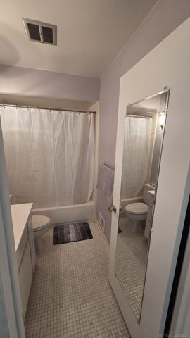60 Willow Way Drive, Waterford, MI 48328