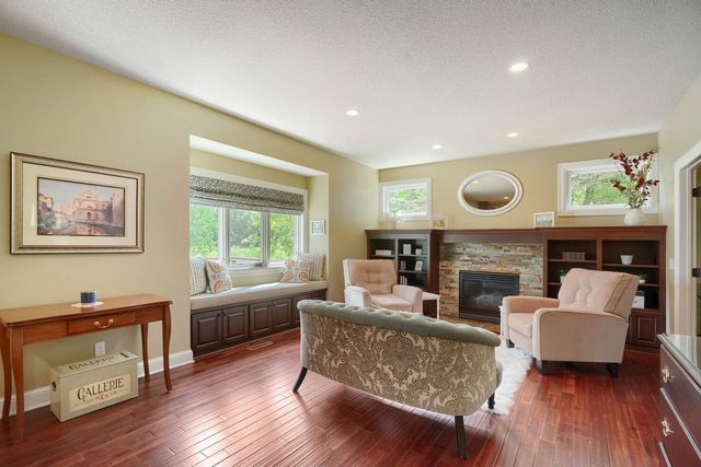 17141 Jefferson Court, Lakeville, MN 55044