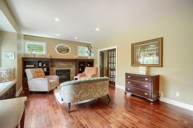 17141 Jefferson Court, Lakeville, MN 55044
