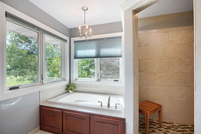 17141 Jefferson Court, Lakeville, MN 55044