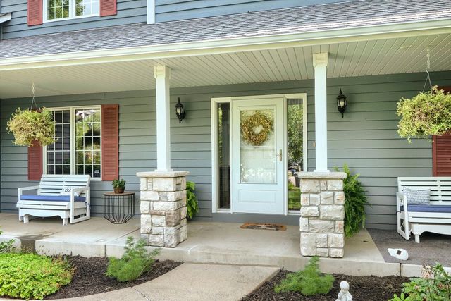 17141 Jefferson Court, Lakeville, MN 55044