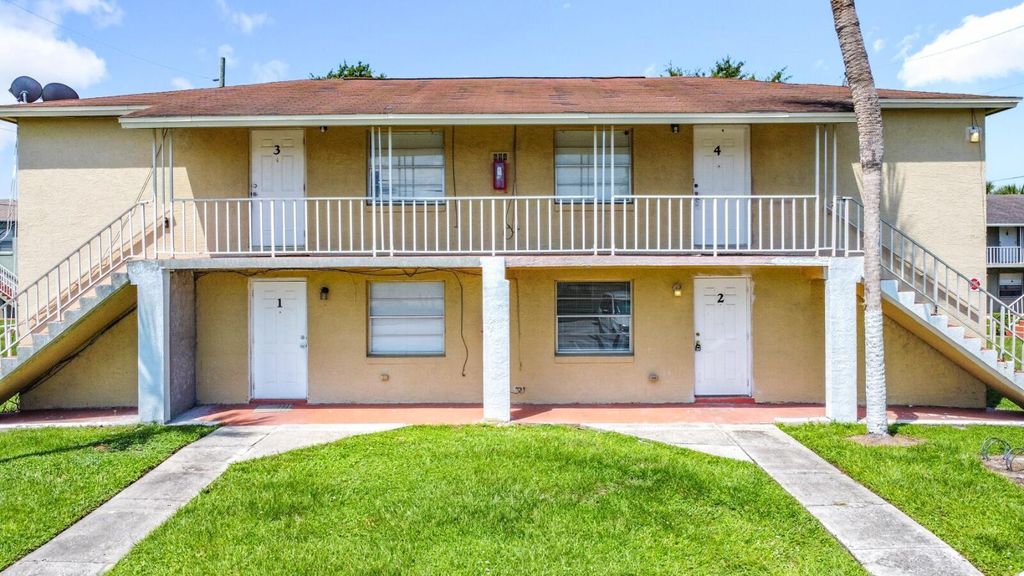 694 Michigan Ct Unit 3, St Cloud, FL 34769