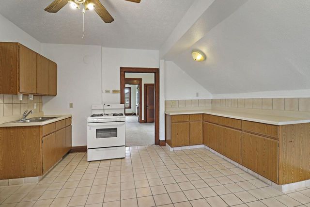 6606 28th AVENUE, Kenosha, WI 53143