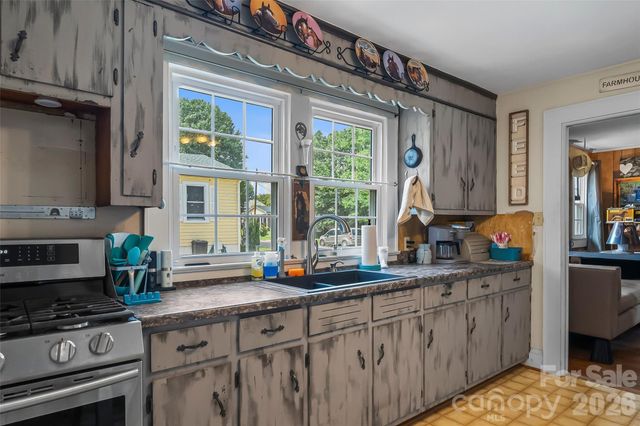 208 Shuping Street, Morganton, NC 28655