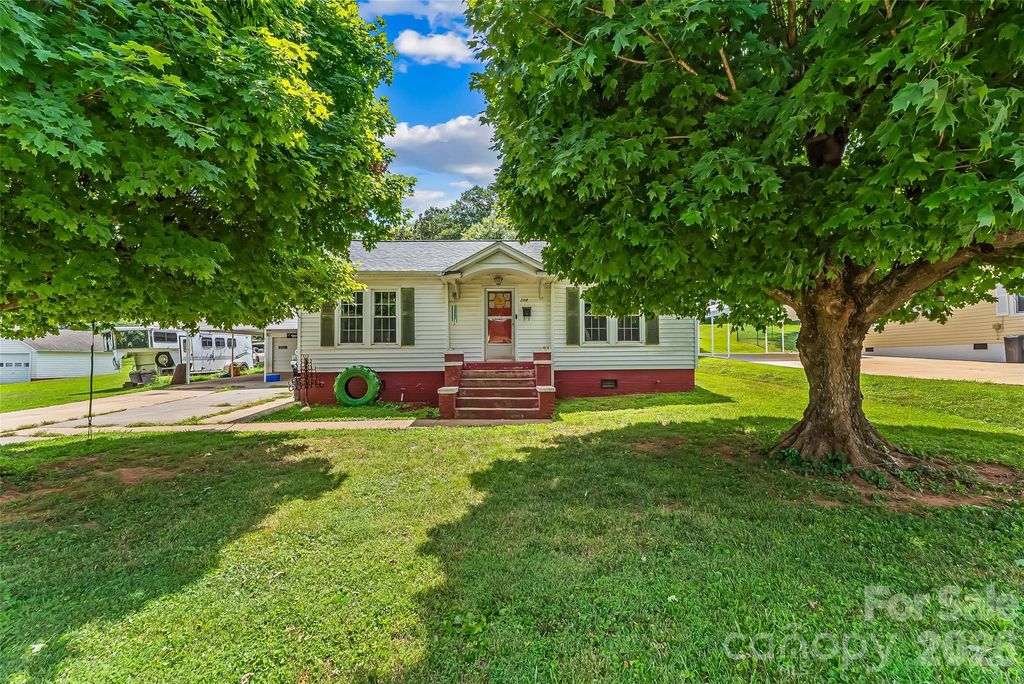 208 Shuping Street, Morganton, NC 28655