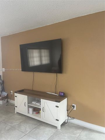 18230 Mediterranean Boulevard 1302, Hialeah, FL 33015
