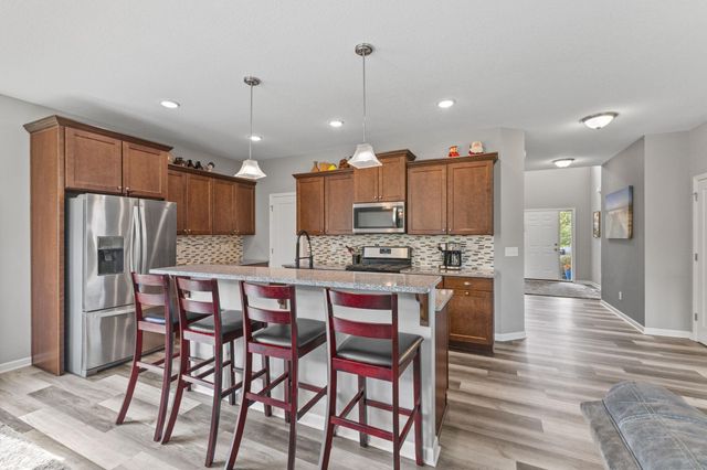 4596 Landings Way, Minnetrista, MN 55375