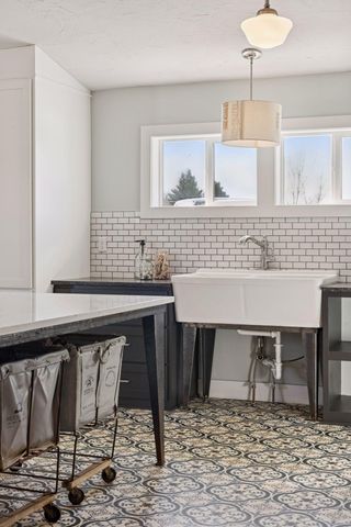 23795 Laredo Avenue, Belle Plaine, MN 56011