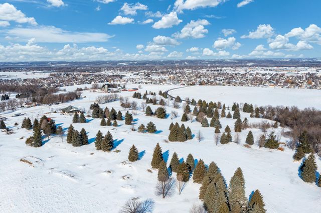 23795 Laredo Avenue, Belle Plaine, MN 56011