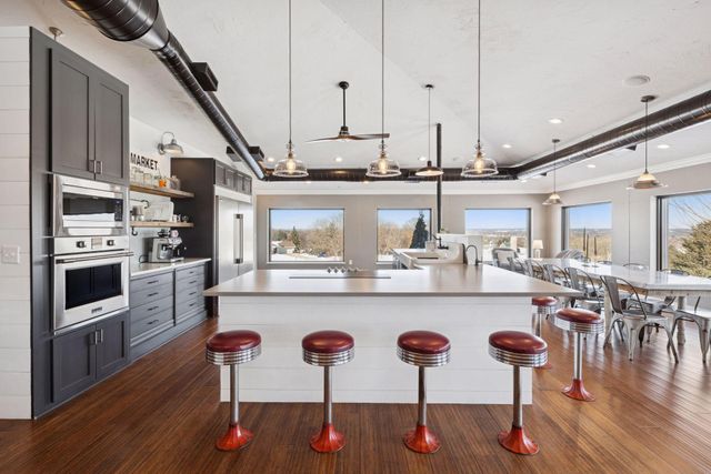 23795 Laredo Avenue, Belle Plaine, MN 56011