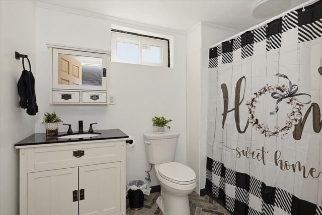 40 Dudley Rd, Billerica, MA 01821