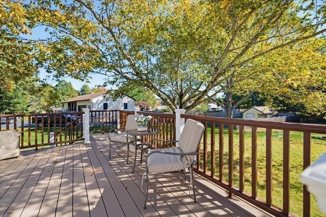 40 Dudley Rd, Billerica, MA 01821