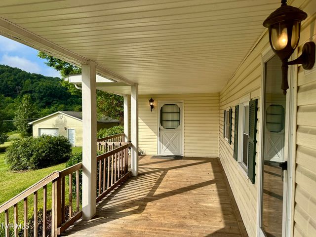 1277 Old Jonesboro Road, Bristol, TN 37620