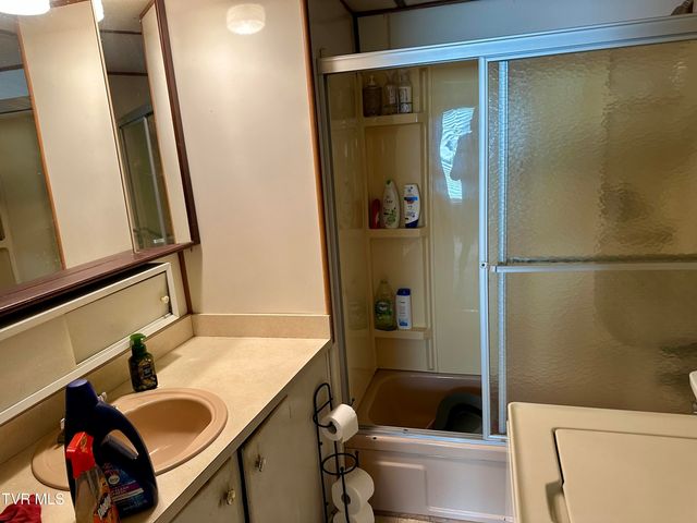 1277 Old Jonesboro Road, Bristol, TN 37620