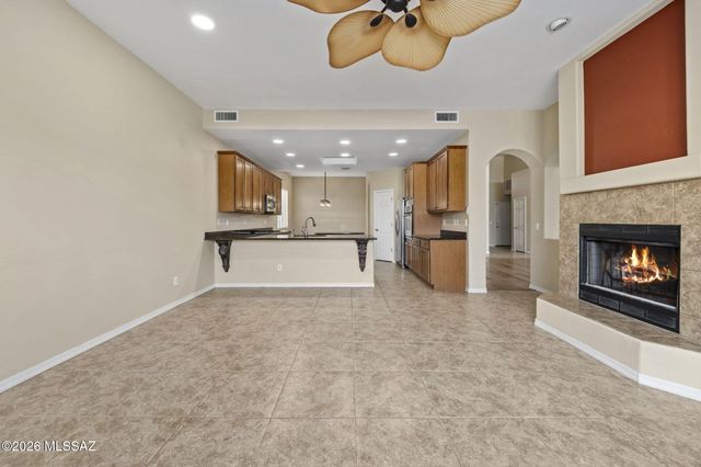 13859 E Fiery Dawn Drive, Vail, AZ 85641