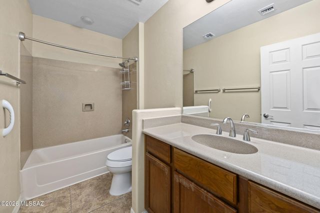 13859 E Fiery Dawn Drive, Vail, AZ 85641