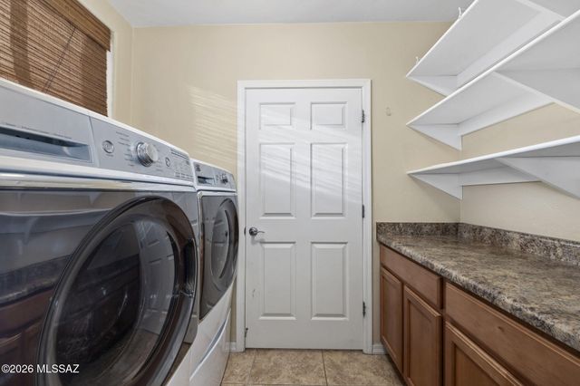 13859 E Fiery Dawn Drive, Vail, AZ 85641