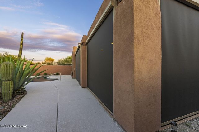 13859 E Fiery Dawn Drive, Vail, AZ 85641