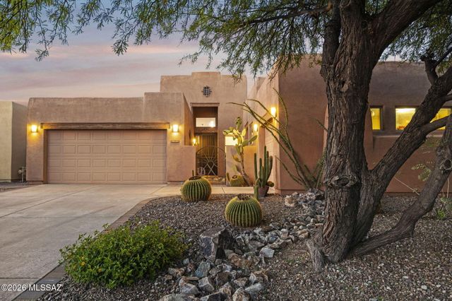 13859 E Fiery Dawn Drive, Vail, AZ 85641