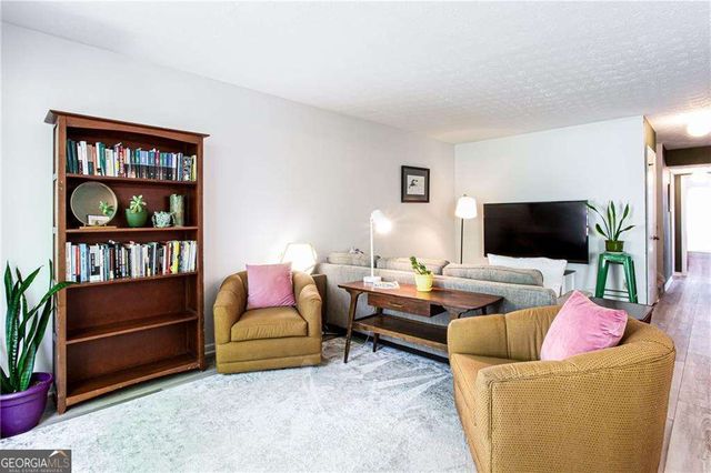 2684 Meadowlawn Drive SE, Marietta, GA 30067