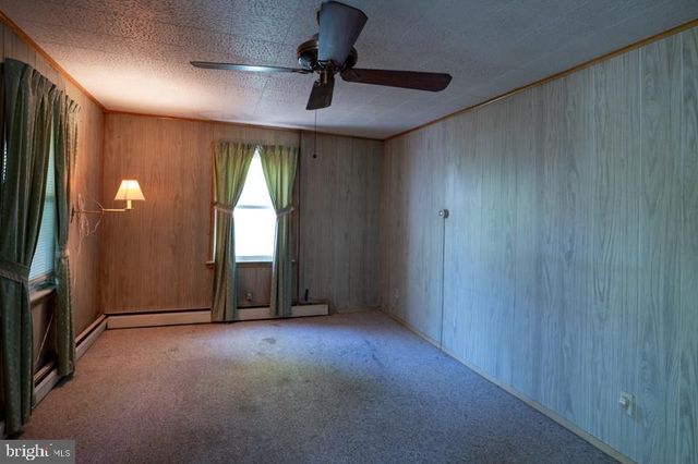 12111 DAISY LN, Glenn Dale, MD 20769