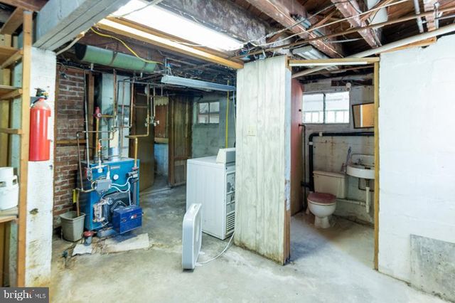 12111 DAISY LN, Glenn Dale, MD 20769