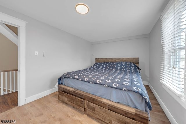 760 High St, Alpha Boro, NJ 08865