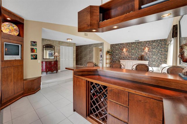 9800 NW 10th Court, Plantation, FL 33322