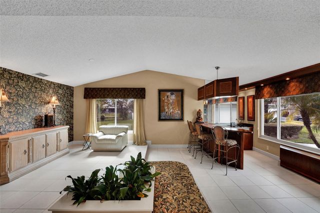 9800 NW 10th Court, Plantation, FL 33322