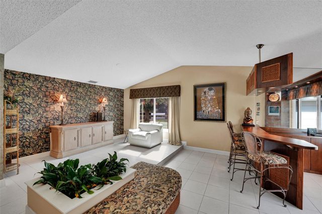 9800 NW 10th Court, Plantation, FL 33322