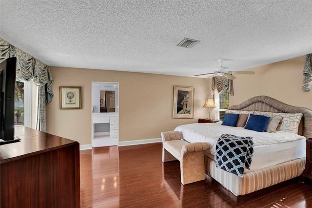 9800 NW 10th Court, Plantation, FL 33322