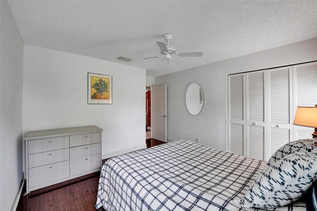 9800 NW 10th Court, Plantation, FL 33322